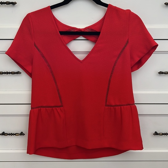 Sezane Coral Top with Cutout sz 36 (US 4) - Picture 3 of 5
